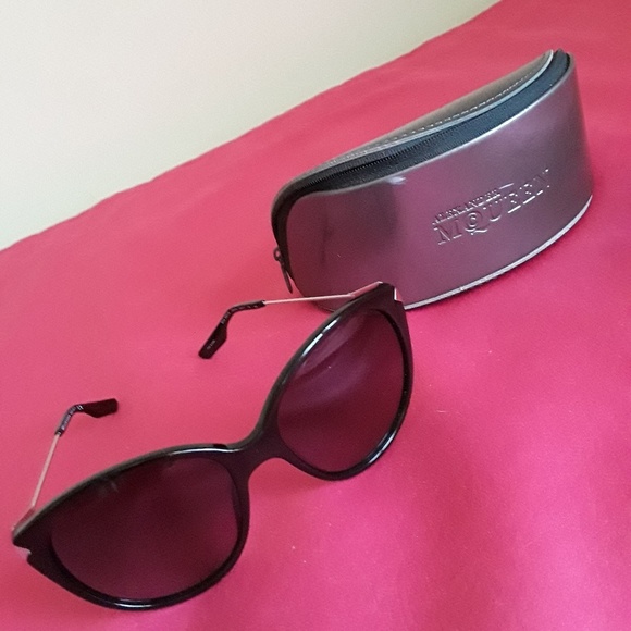 Alexander McQueen Accessories - Women's Alexander McQueen Sunglasses